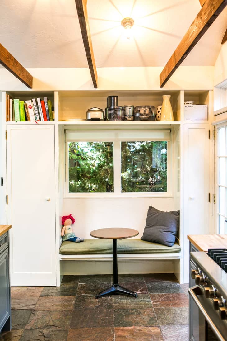 Breakfast nook for on sale small spaces